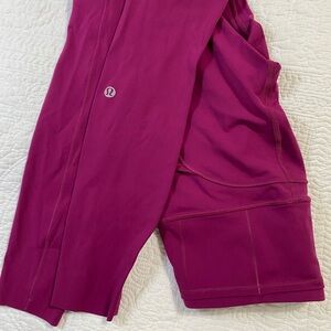 LULULEMON Fast and Free 25” Magenta Leggings size 2 Beautiful- almost new!